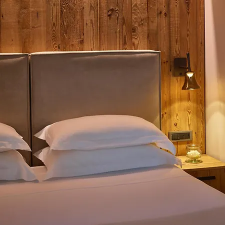 Le Massif & The Leading Of The World Szálloda 5*
