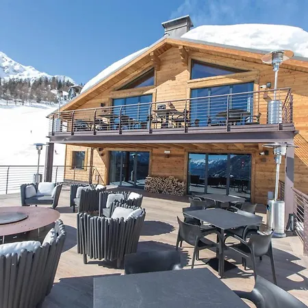 Le Massif & The Leading Of The World 5* Courmayeur