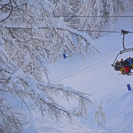Le Massif & The Leading Of The World Szálloda 5*