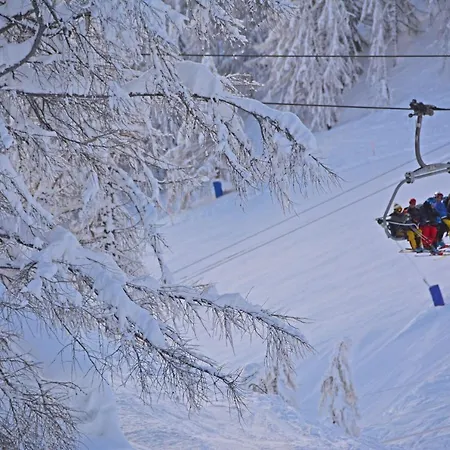 Le Massif & The Leading Of The World Готель 5*