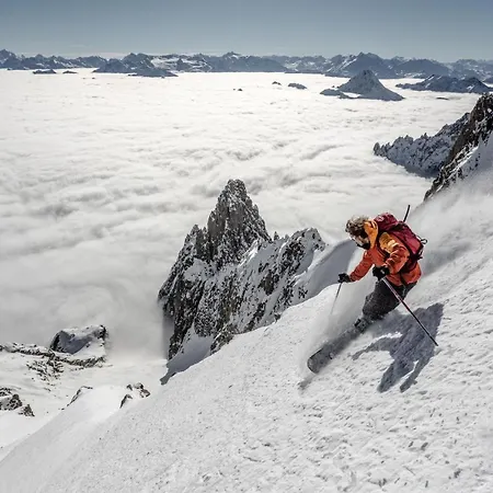 Le Massif & The Leading Of The World Szálloda 5*