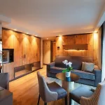 Le Massif & The Leading Of The World 5* Courmayeur