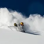 Hotel Le Massif & The Leading Of The World