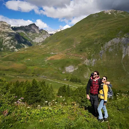 Le Massif & - The Leading Of The World 5*