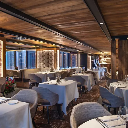 Le Massif & The Leading Of The World Hotel 5*