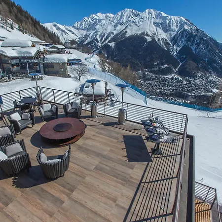 Le Massif & The Leading Of The World Hotel