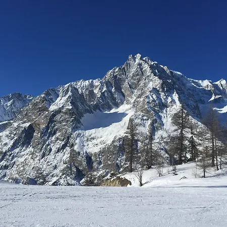 Le Massif & - The Leading Of The World 5* Курмайор