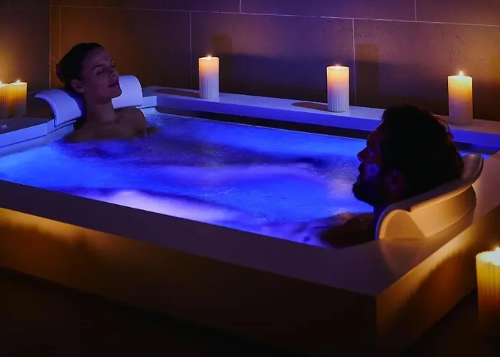 Le Massif & The Leading Of The World 5* 库马约尔