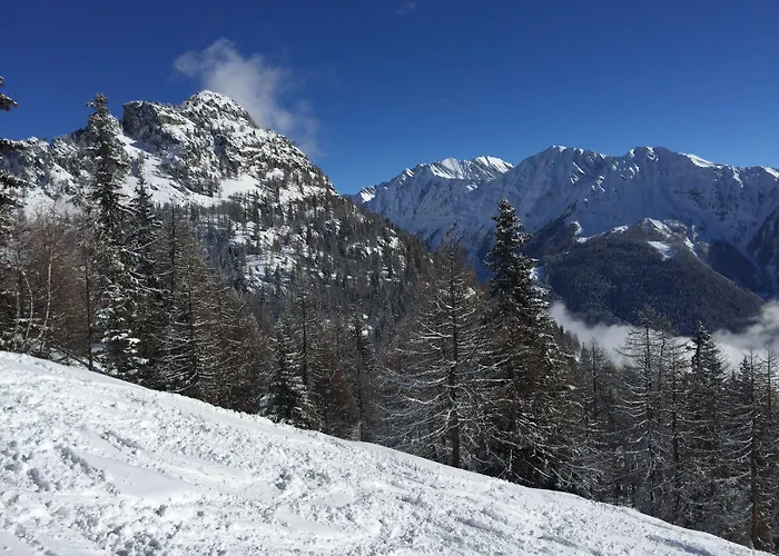 Otel Le Massif & The Leading Of The World
