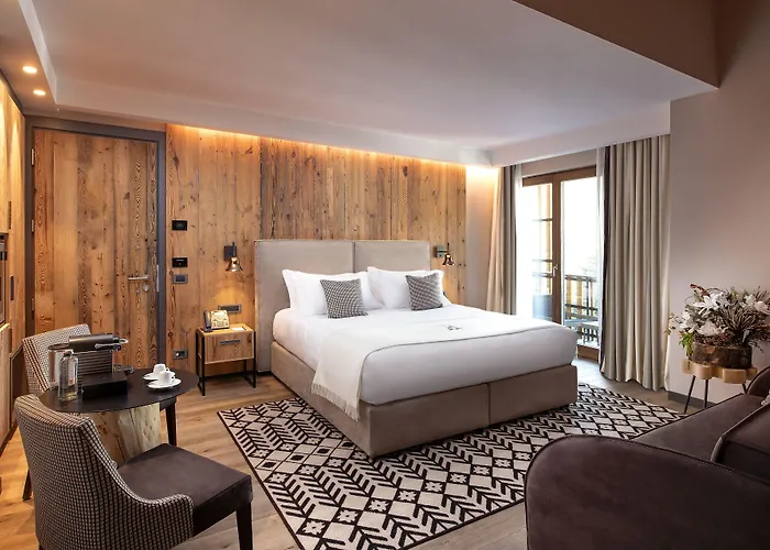 Le Massif & The Leading Of The World Courmayeur