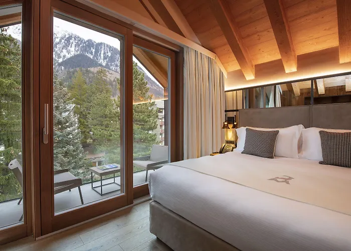 酒店 Le Massif & The Leading Of The World 5*