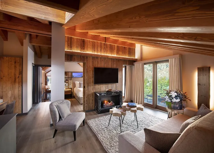 Le Massif & The Leading Of The World Otel 5*