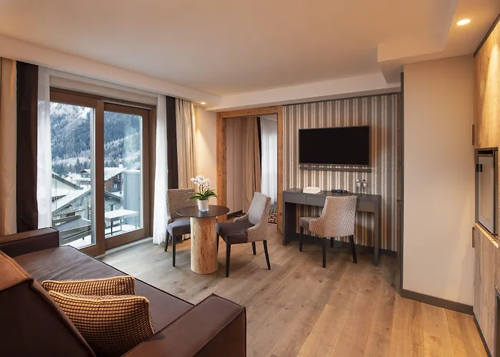 Otel Le Massif & The Leading Of The World Courmayeur