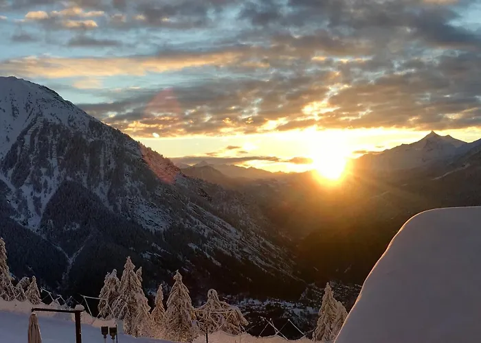 Le Massif & The Leading Of The World