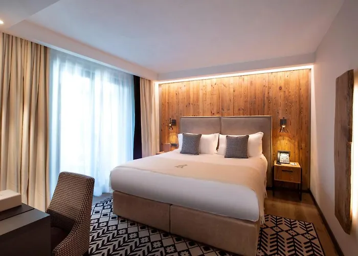 酒店 Le Massif & The Leading Of The World