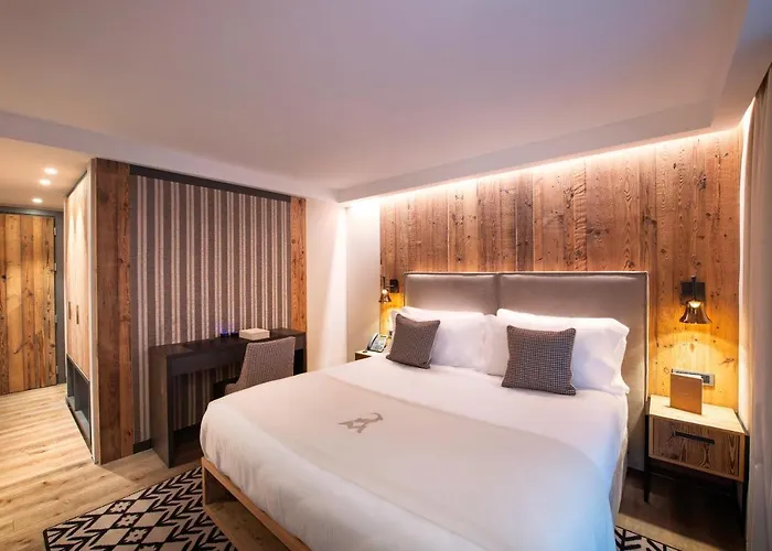 Otel Le Massif & The Leading Of The World 5*